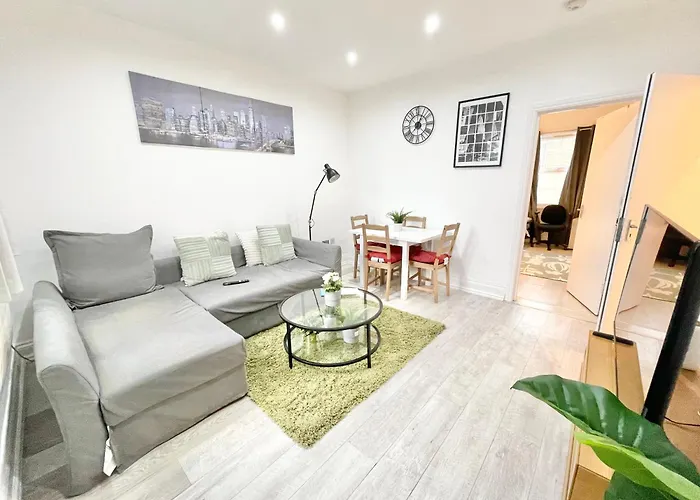 Luxury Garden Flat Near Wembley Stadium